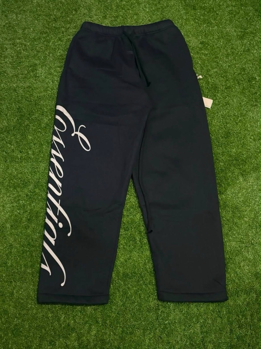 Essentials Fear Of God Big Cursive Letter Black Uncuffed Pants